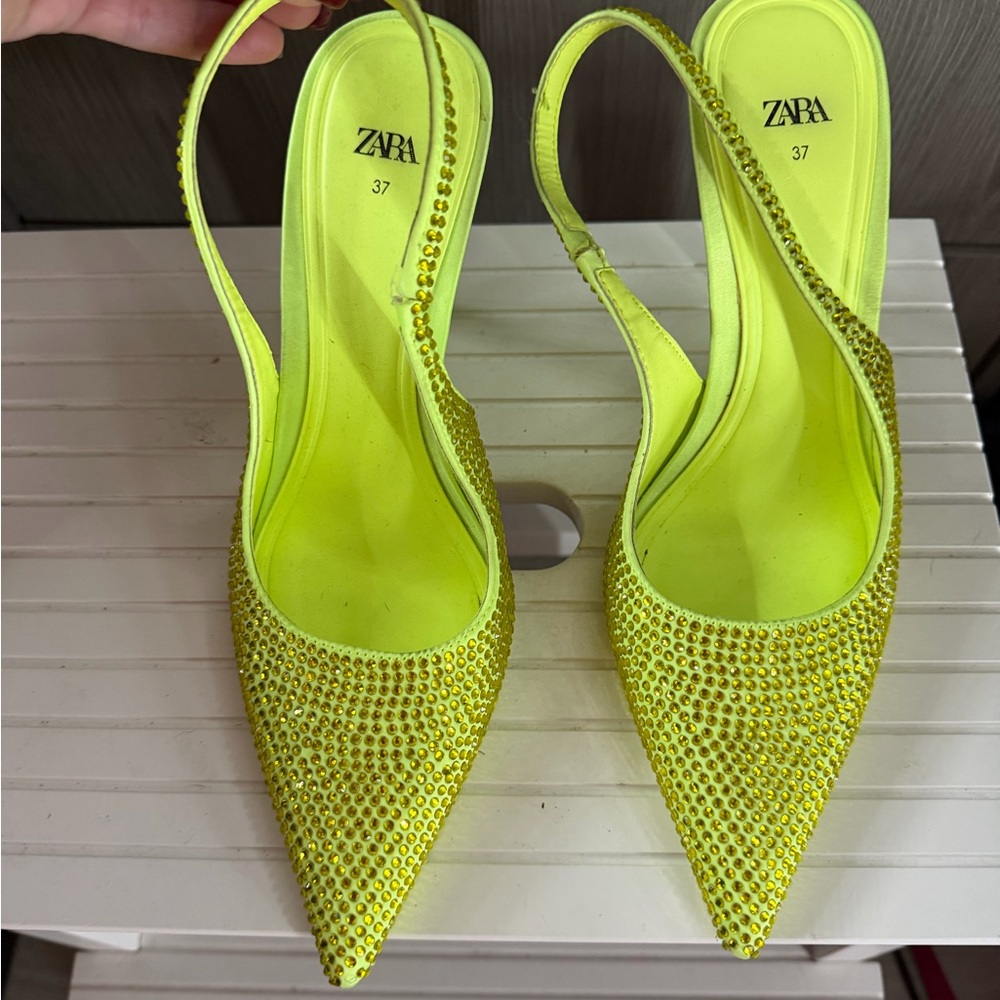 Zara Women's Neon Yellow Embellished Heels